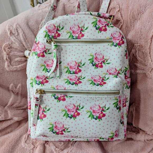 Small Shabby Chic Backback - Picture 1 of 5